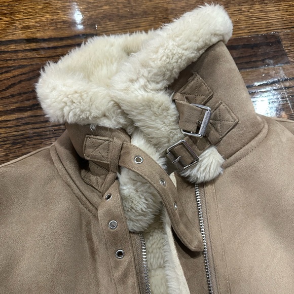 Zara Women’s Long Shearling Coat Sz Medium - Picture 2 of 5